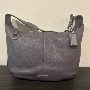 Coach Avery small hobo bag in indigo pebbled leather EUC